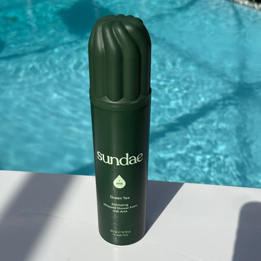 Sundae Green Tea Exfoliating Whipped Shower Foam with AHA NEW - Picture 2 of 6
